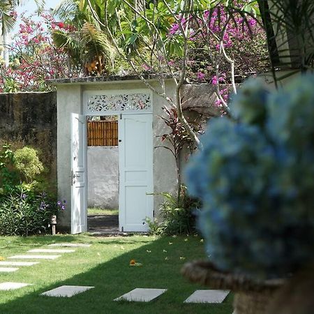 Villa Jalun Семиняк Екстериор снимка