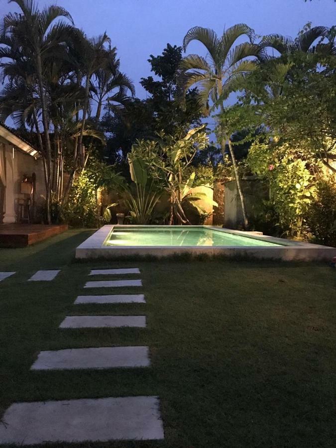 Villa Jalun Семиняк Екстериор снимка